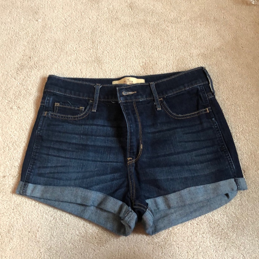 Hollister jean shorts size 5